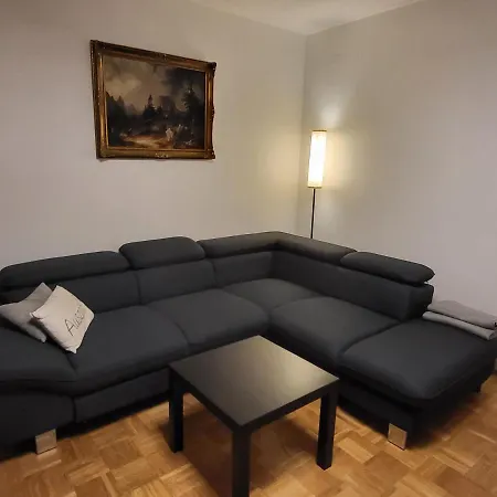 Andys Mit Balkon Apartamento Neustadt an der Waldnaab